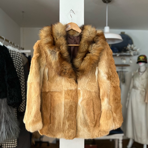 STUNNING Golden-brown Vintage Fur Jacket - Picture 3 of 3
